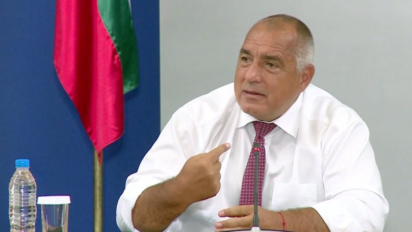 Защо да отида в зала “Запад? Това с какво ще