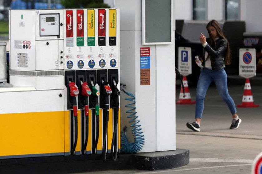 Цените на петрола падат, горивата кога?