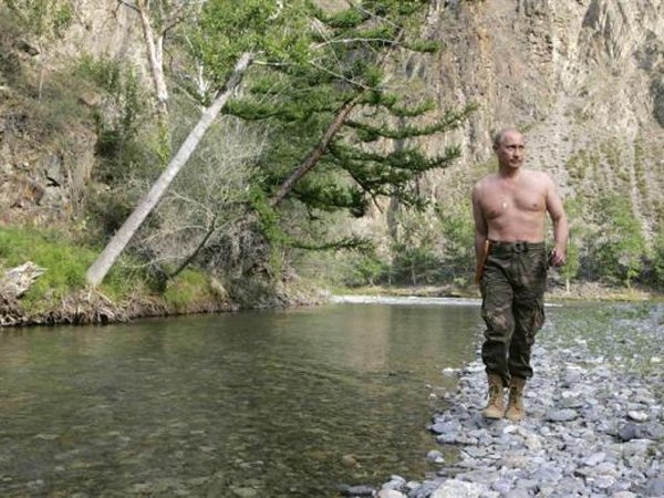 ЗАВИЖДАЙТЕ, ПЛЕЙМЕЙТКИ: Путин отслабна с 8 кг от пролетта