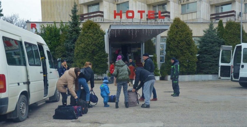 България плаща средно по 450 евро месечно за бежанец