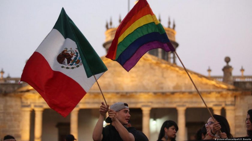 Еднополовите бракове вече са законни в Мексико