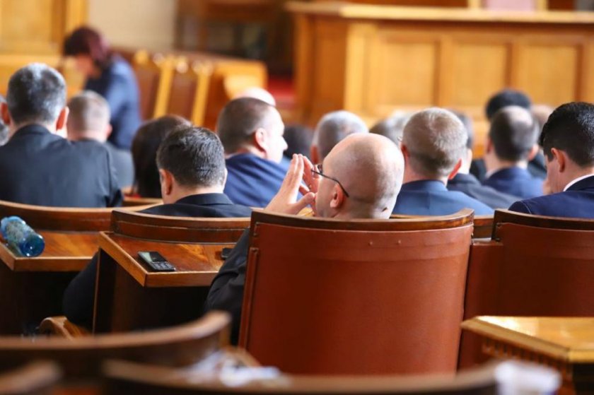 НС в първи реален спор - за Плана за възстановяване