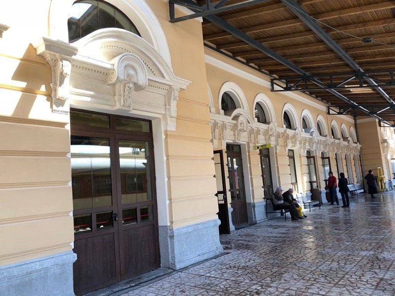 Откраднаха 20 бона от украинци на Централна гара в Пловдив 
