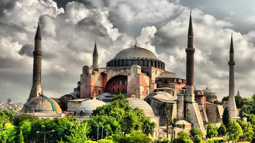 Искат „Св. София“ в Истанбул да бъде под закрилата на ЮНЕСКО