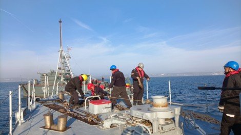 Във Варна: Тренираха обследване за мини и оказване на помощ на аварирал кораб