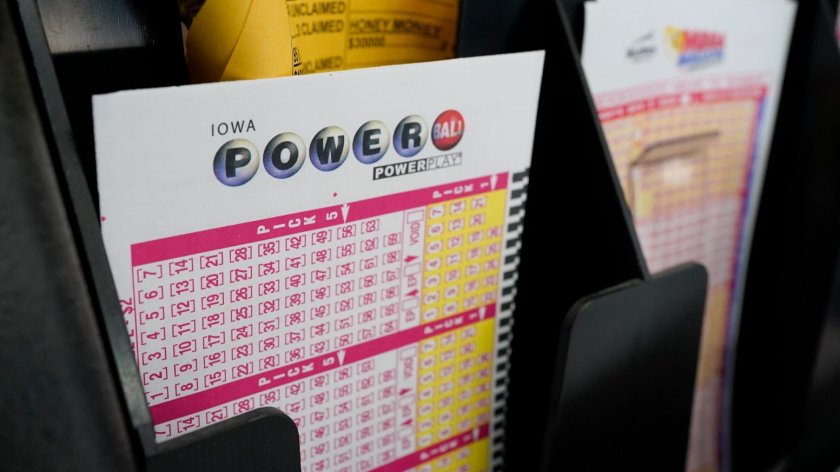 Джакпотът в лотарията Powerball в САЩ нарасна до колосалните 1,9