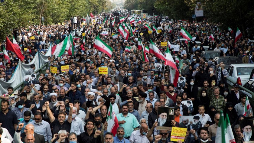 Над 200 ирански депутати поискаха смъртни присъди за протестиращите