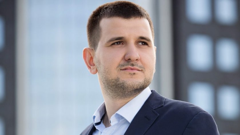 Депутат от ДБ вади запис как ГЕРБ манипулира с невалидни бюлетини?