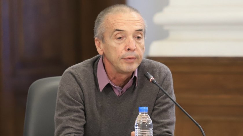 Мангъров конспираторства: Истерията с пандемията се създаде от наднационални сили
