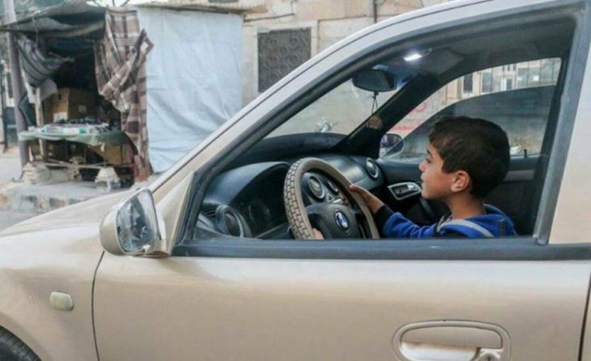 11-годишен взе колата на брат си и се помля във Враца
