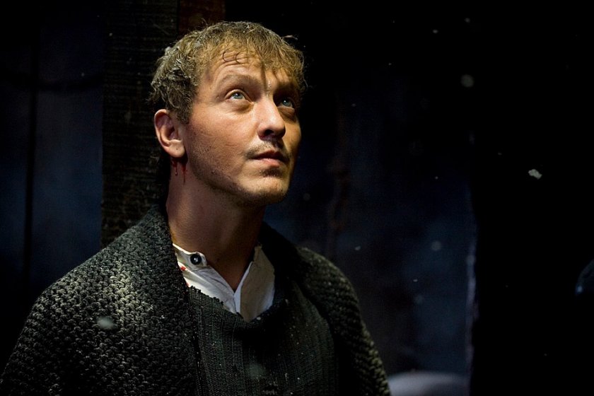 Колко на брой, актьори и служители, трябва да напуснем Народния