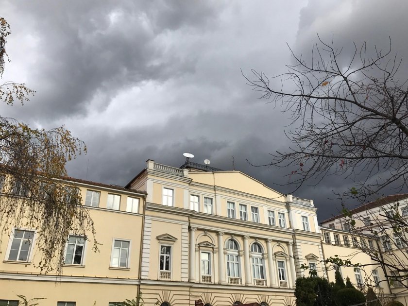 Факултетът по журналистика получи Почетния знак на президента