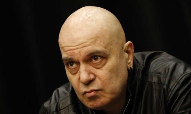 Вижте това видео. В него депутатът от БСП Георги Свиленски