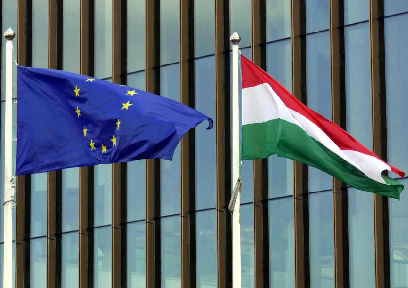 ЕС договаря с Унгария средства срещу помощ за Украйна