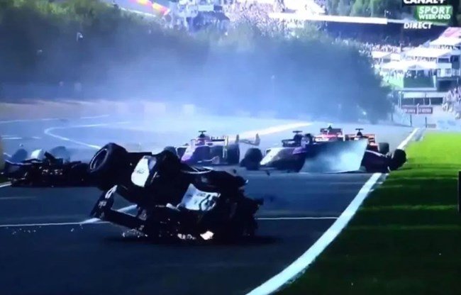 Трагедия помрачи неделния старт на "Спа"! Французин загина пред очите на Шумахер (ВИДЕО)