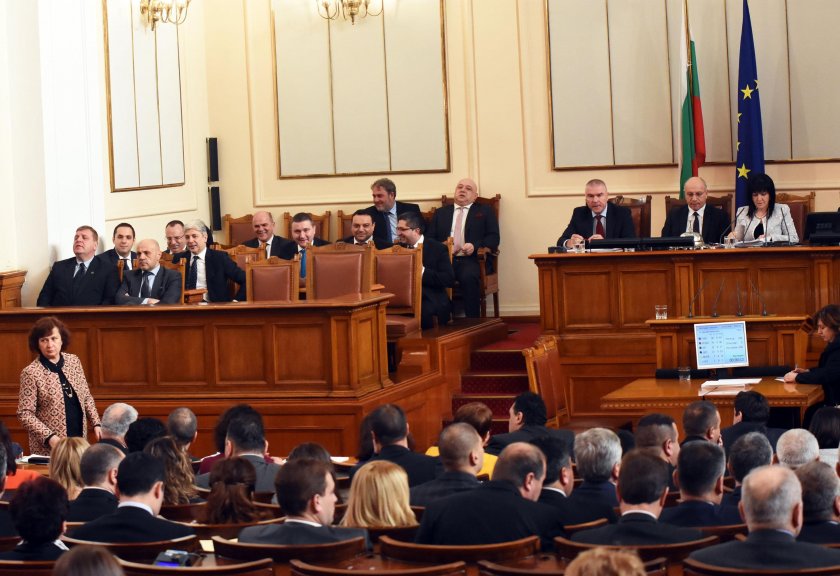 В първите си дни в НС депутатите ще гледат последното президентско вето 