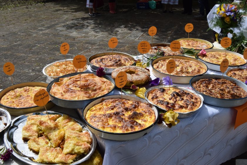 Над 70 специалитета дегустираха гостите на празника на баницата в Балван