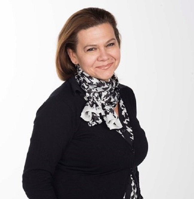 "Брутална цензура" - АЕЖ иска оставката на Соня Момчилова
