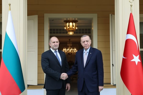 Радев: Сътрудничеството с Турция е важно за стабилността на Югоизточна Европа