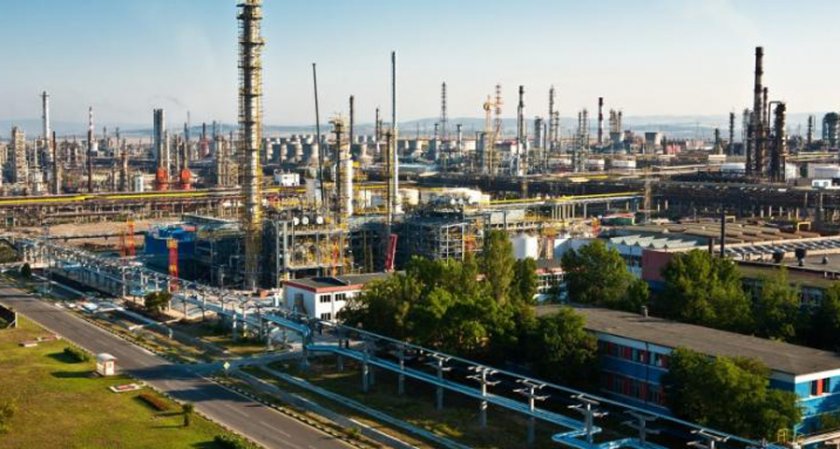 Над 7 млн. тона нефтена суровина е преработила бургаската рафинерия
