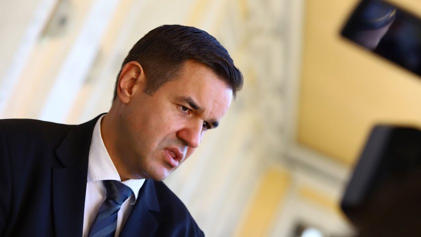 Стоянов отговори на Нинова: Не застрашавам националната сигурност