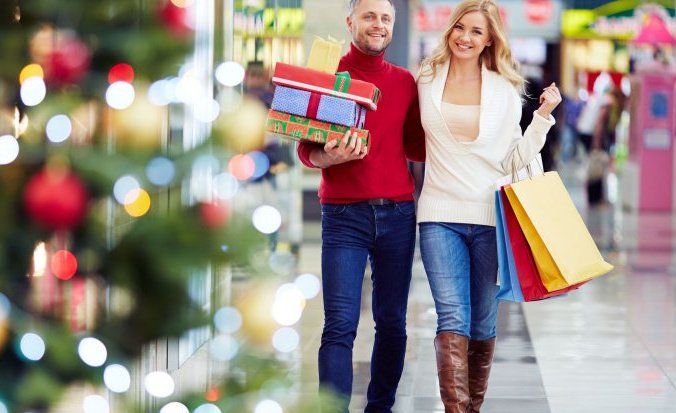 Дали скъпата Коледа със стряскаща инфлация и бесни темпове на