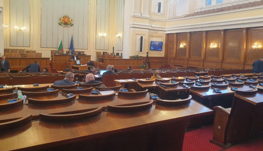 Мижав интерес - 20 депутати слушат Шишков