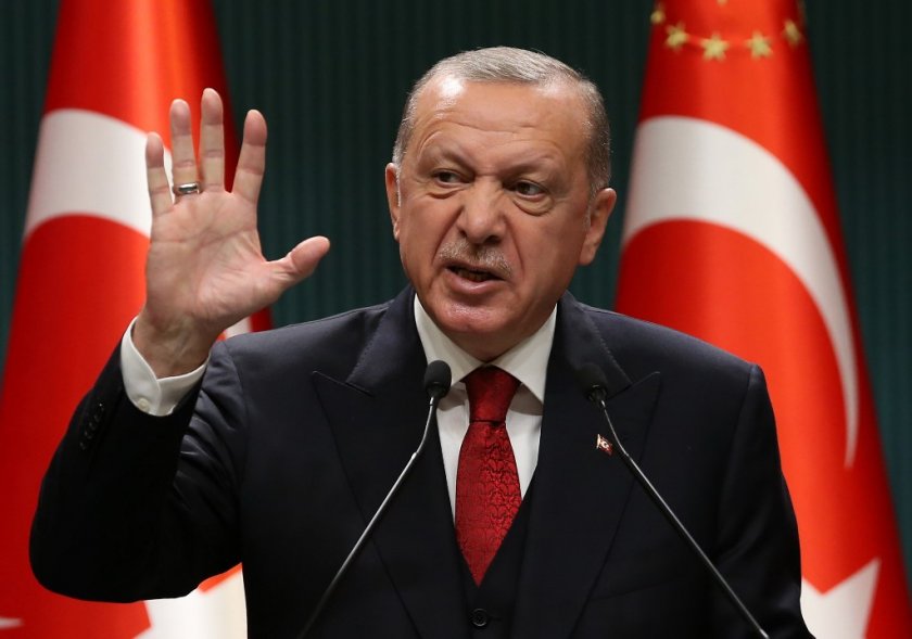 Турският президентски говорител Ибрахим Калън обвини днес за уличните безредици,
