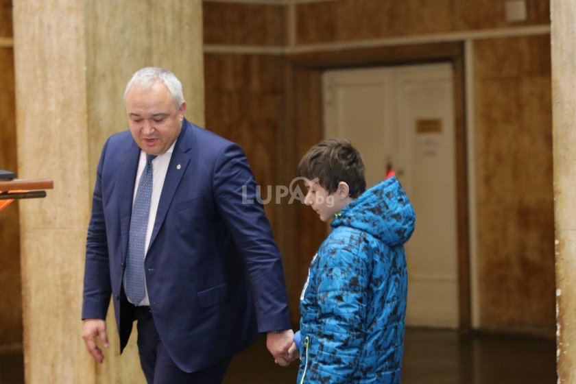 Демерджиев: Развръзката на случая с 11-годишния Сашко връща доверието в полицията и доброто (СНИМКИ)