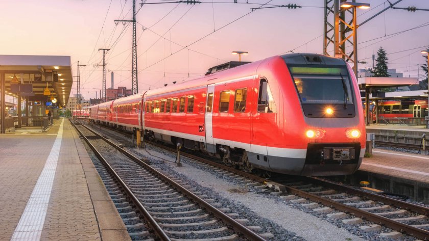 Железопътният оператор на Германия Дойче бан“ подкрепя държавната железница на