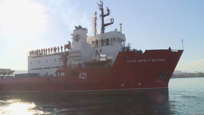 Българският кораб на антарктическата ни експедиция влезе в Средиземно море