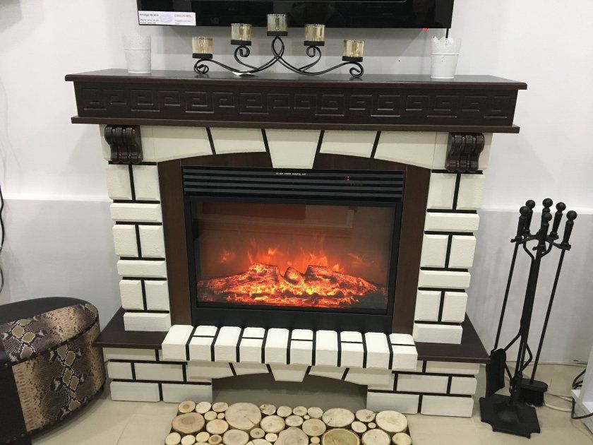 Италианка запали камината в дома си за коледа и запали