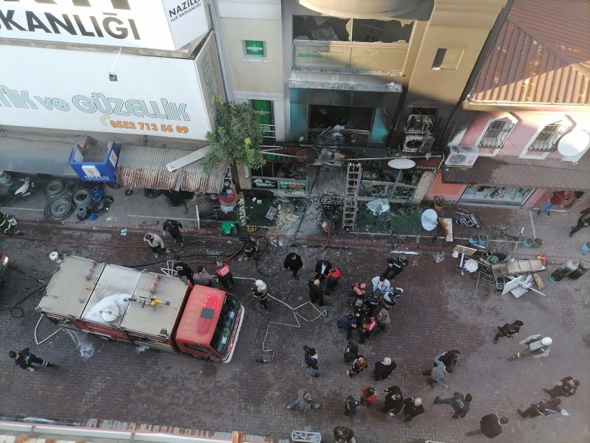 Седем души са загинали при експлозия днес в ресторант в град