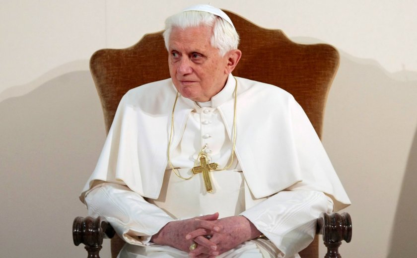 На 95-годишна възраст почина днес бившият папа Бенедикт Шестнадесети, предадоха