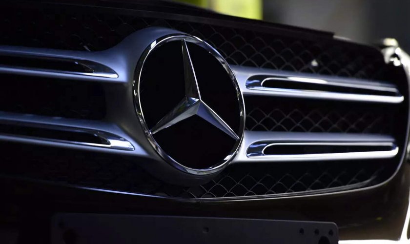 Мерцедес“ (Mercedes) обяви, че изтегля 324 000 автомобила в САЩ