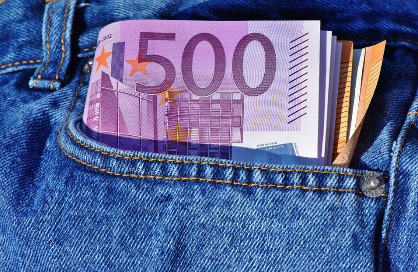 Премахване на данъка върху евросубсидиите до 100 000 лева, получени