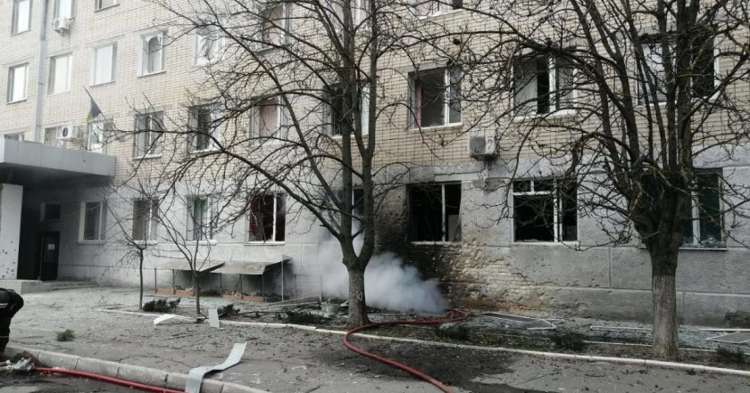Руснаците обстреляха родилен дом в Херсон