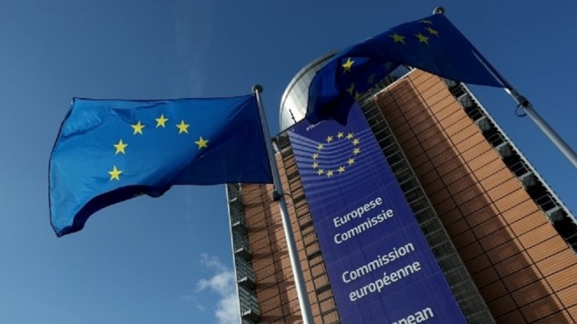 Европейската комисия (ЕК) е запозната с решението на българския парламент