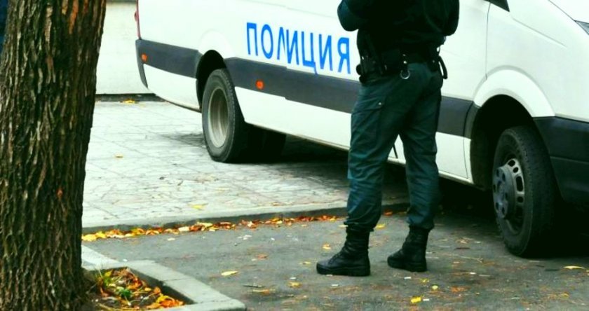 Мащабна полицейска акция в Горна Оряховица. Два квартала са под