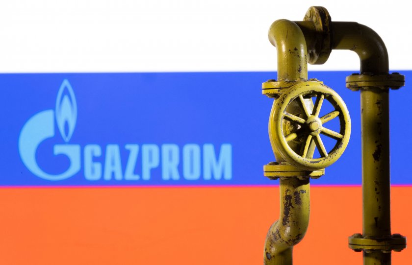 "Газпром" намалява преноса на газ през Украйна за Европа