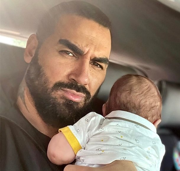 Кралят на фолка Азис се похвали, че очаква бебе №3.