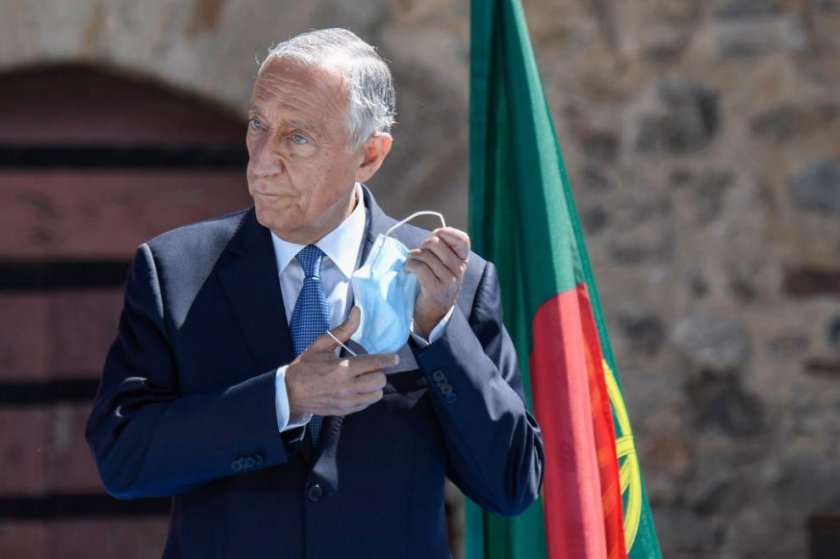 Арестуваха мъж, изпратил писмо с куршум на президента на Португалия