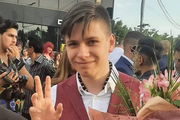 Два дни майката на 20-годишния Мартин Станчев от Пловдив не