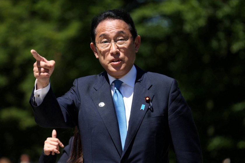 Японският премиер Фумио Кишида е загрижен за ракетните тестове на Северна Корея,