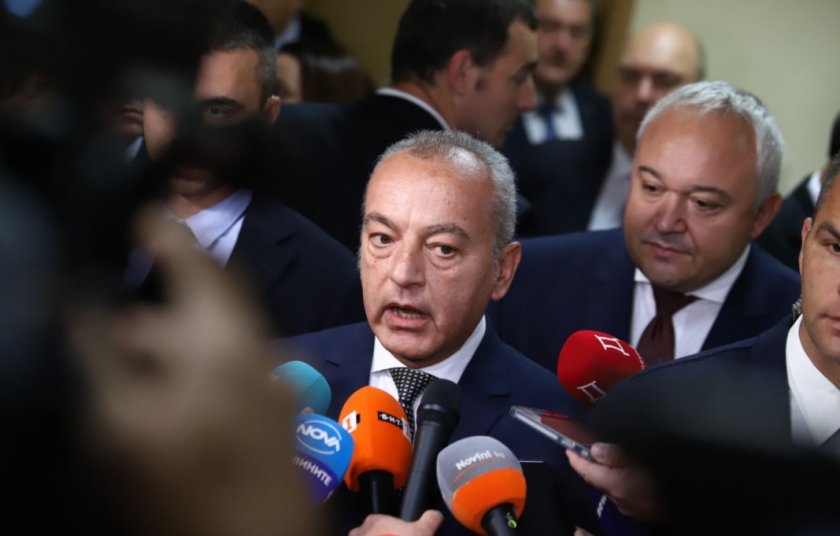 Още 73 млн. лв. за обществения транспорт в страната ще