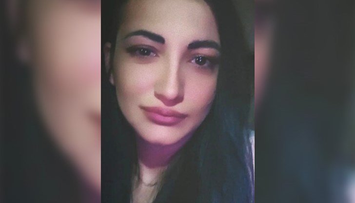 25-годишната полицайка Симона Лулеова, която бе хваната с 478 грама