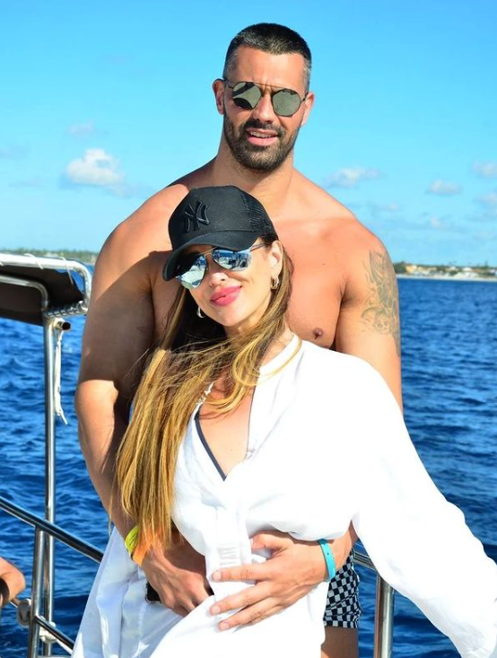 Глория даде отговор разделена ли е с новата си половинка