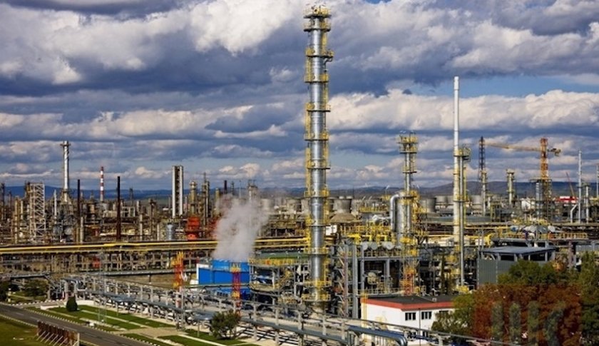 Правим прогнози, но в рамките на дни и седмици. Тази