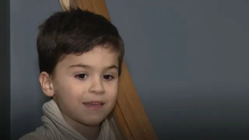 Сладур: Шестгодишен си поръча храна за вкъщи за $1000 от телефона на баща си