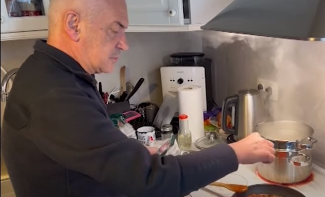 Волен Сидеров реши да се изявява като водещ на собствено